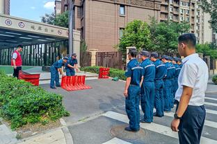 德天空记者：拉齐奥尝试引进门兴中场诺伊豪斯，多队已进行询价