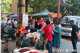 托哈称赞新教练组：他们让每个人都融入球队 也为球员灌输了自信